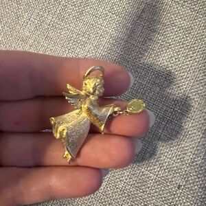 Vintage RR USA Robyn Rush Gold Tone Christmas Angel With Religious Mary Dangle